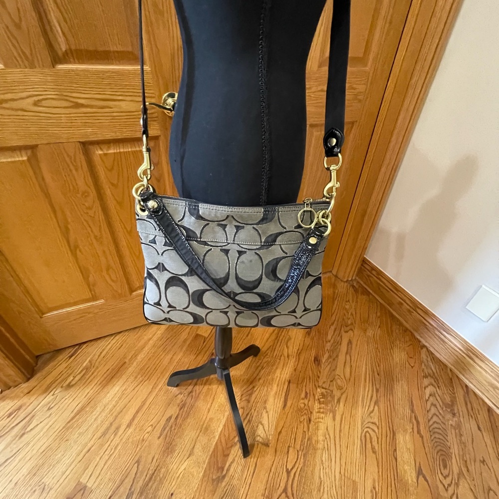 Authentic Coach Handbag - Picture 7 of 7
